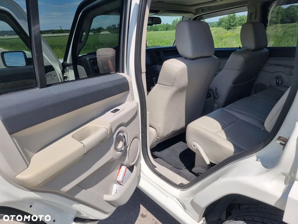 Jeep Commander 5.7 V8 Limited - 9