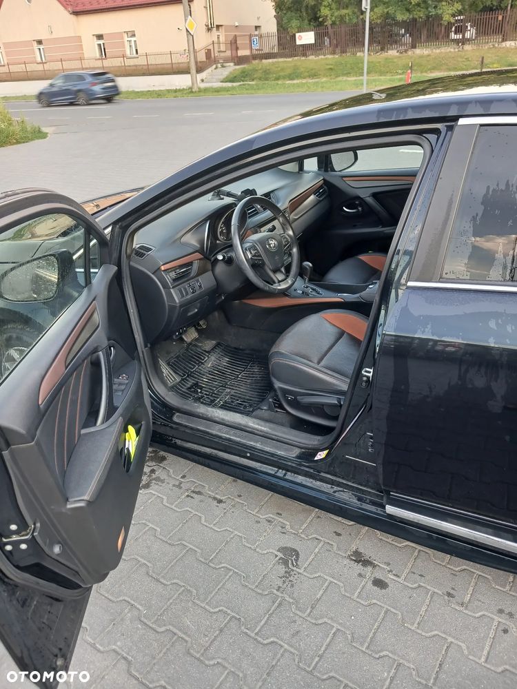Toyota Avensis 2.0 Premium MS - 11