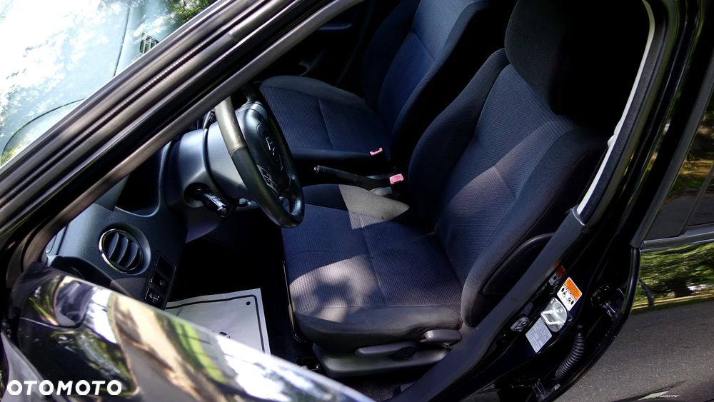Suzuki Swift 1.3 Black and White - 7