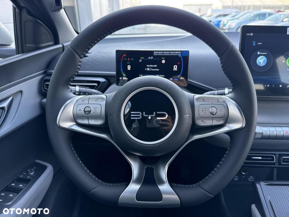 BYD Dolphin - 12