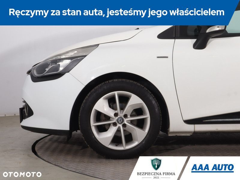 Renault Clio - 17