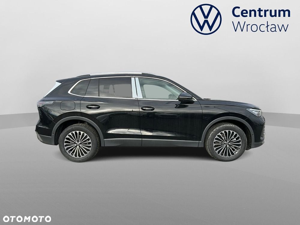 Volkswagen Tiguan - 4