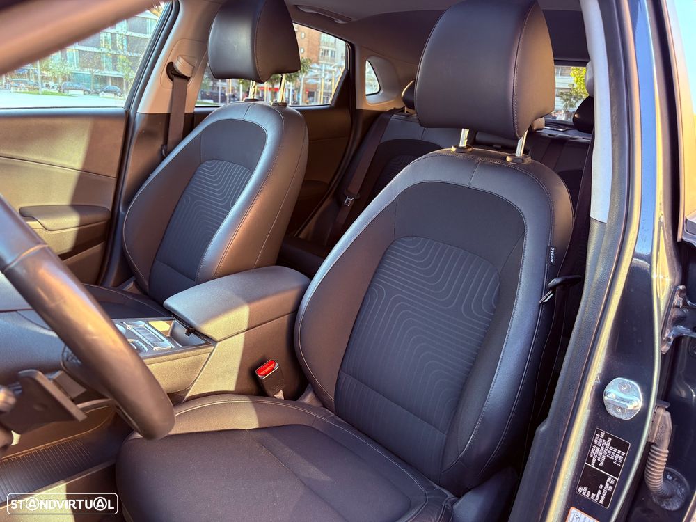 Hyundai Kauai 64 kWh Premium+P.Premium - 6