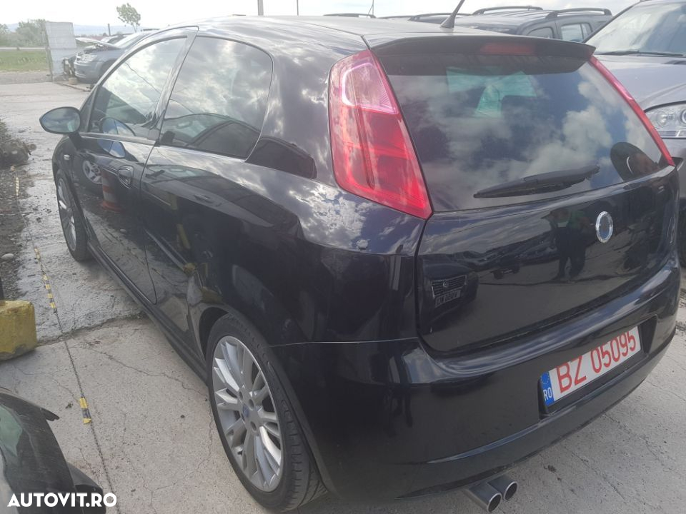 Dezmembrez  fiat grande punto sporting 1.4 16v 2007 - 2