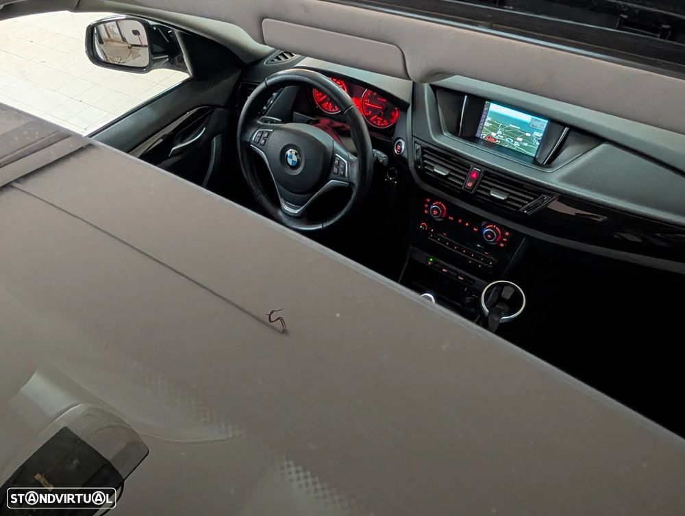 BMW X1 sDrive16d Sport Line - 12
