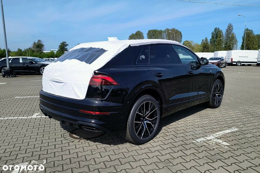 Audi Q8 - 7