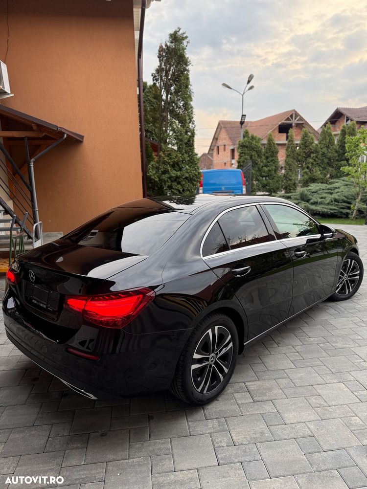 Mercedes-Benz A 200 - 25