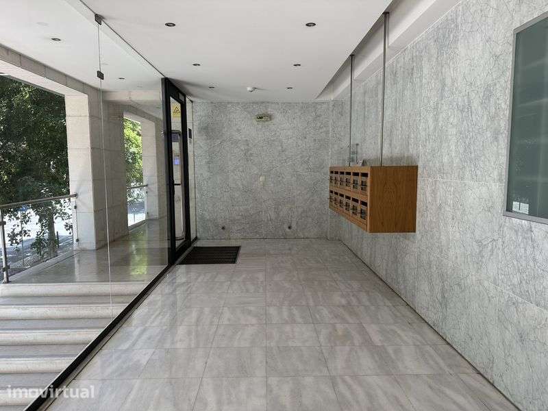 Duplex T1+1 com terraço Parque das Nações - Grande imagem: 2/11
