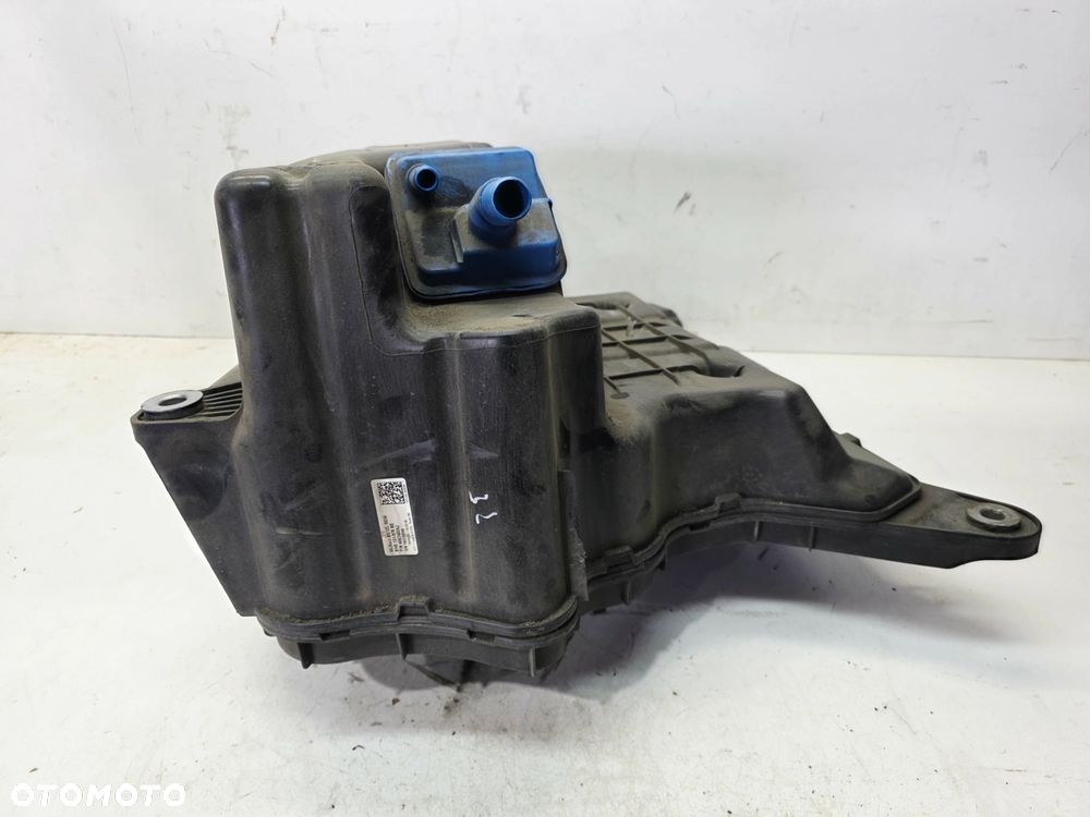 ZBIORNIK POMPA PŁYNU ADBLUE AUDI A4 B9 A5 8W 8W0131878BG 8W0131969H - 6