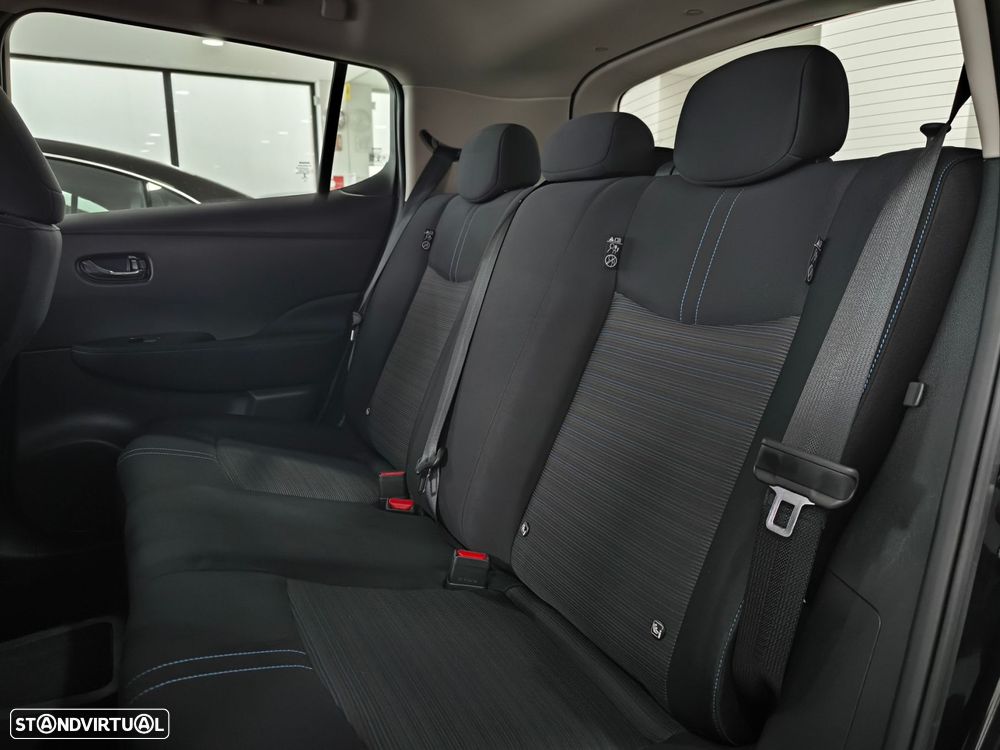 Nissan Leaf N-Connecta - 12
