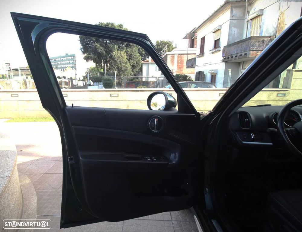 MINI Countryman Cooper SE ALL4 Auto - 10