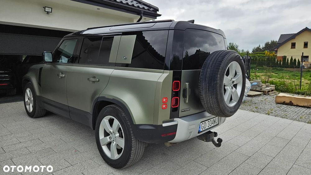 Land Rover Defender - 4