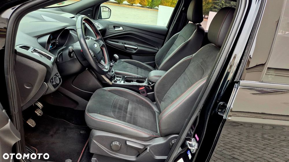 Ford Kuga 1.5 EcoBoost 2x4 ST-Line - 15