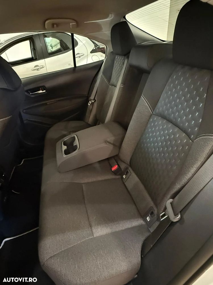 Toyota Corolla Sedan 1.8 HSD Dynamic - 5