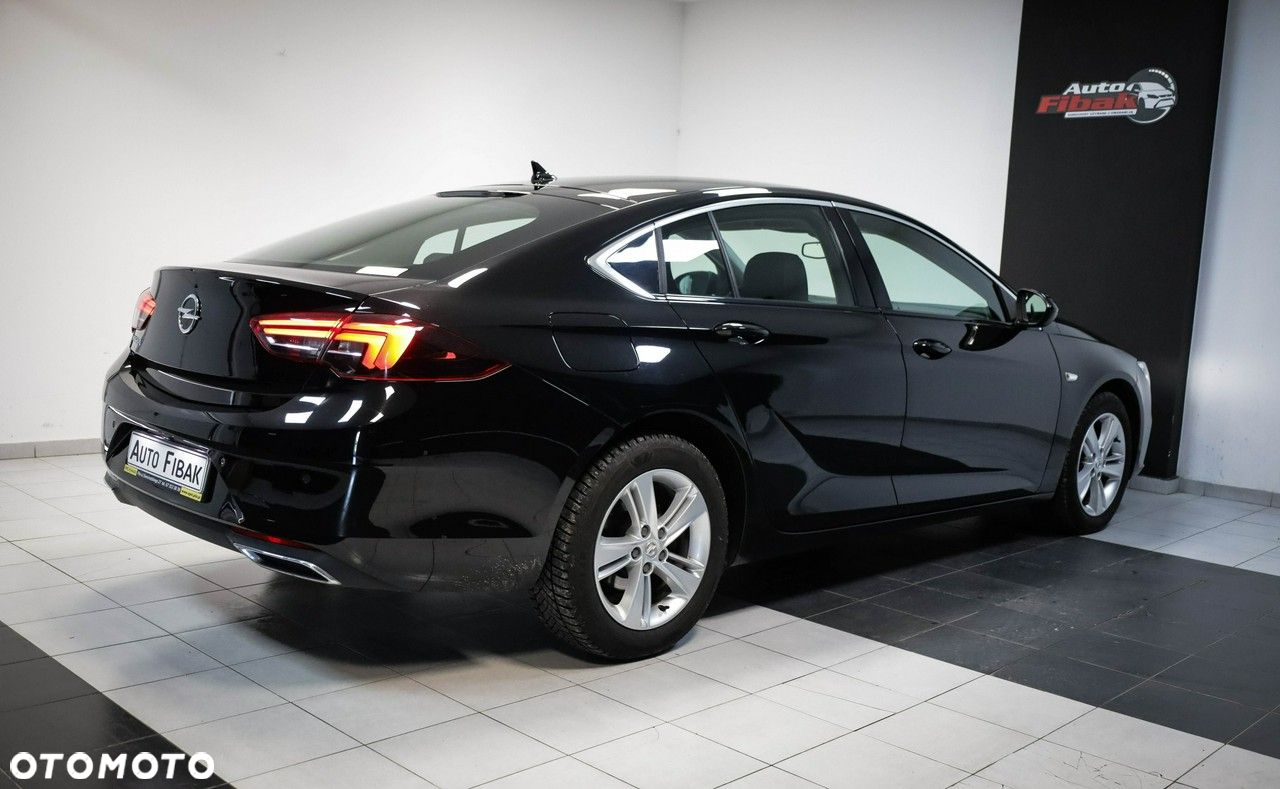 Opel Insignia - 11