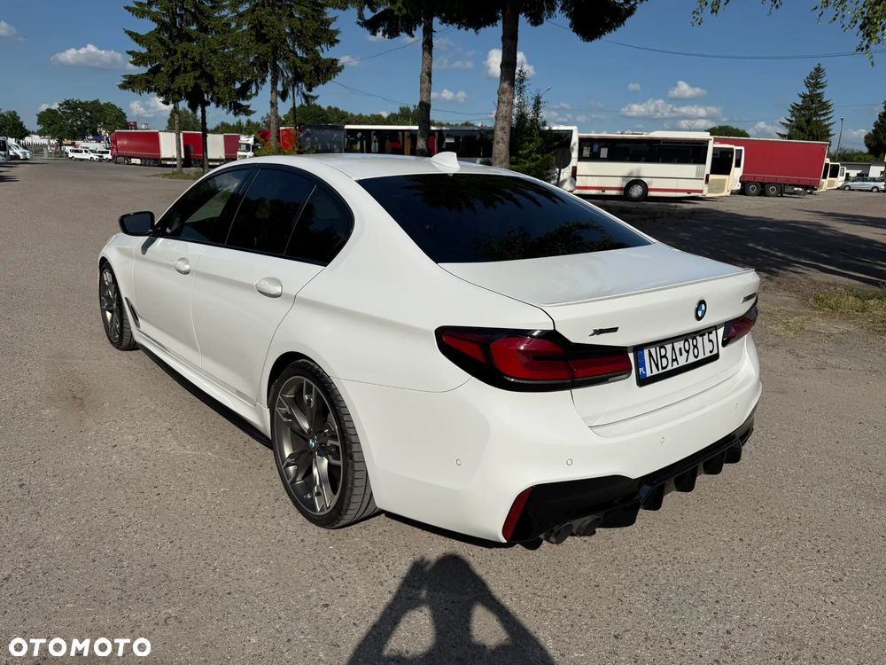 BMW Seria 5 M550i xDrive - 13