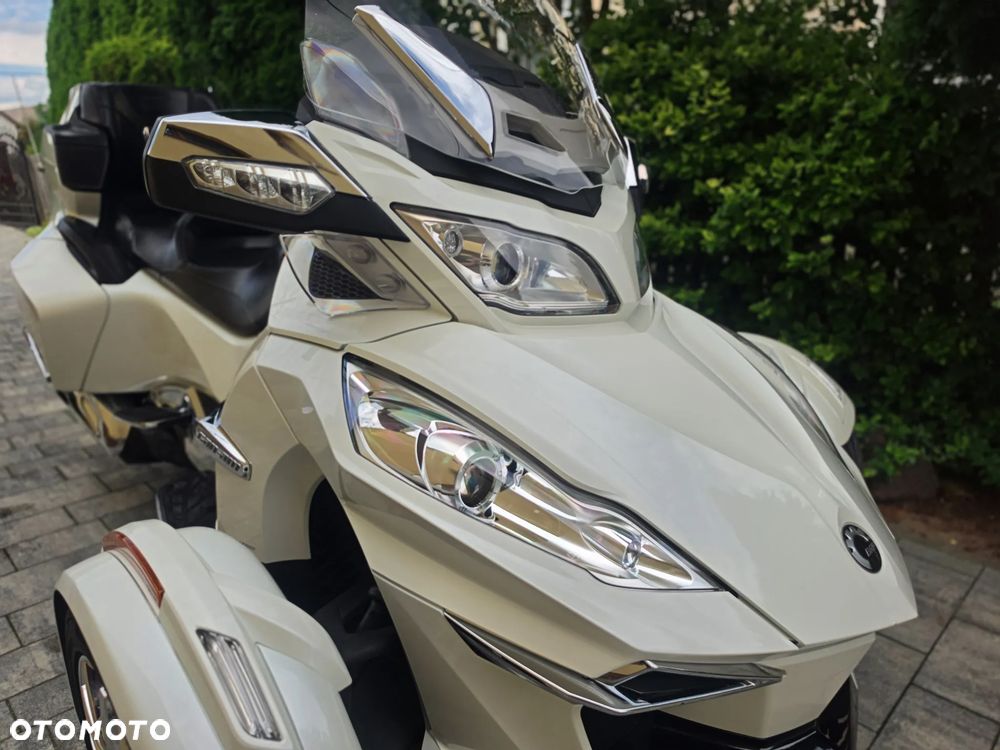 Can-Am Spyder - 7