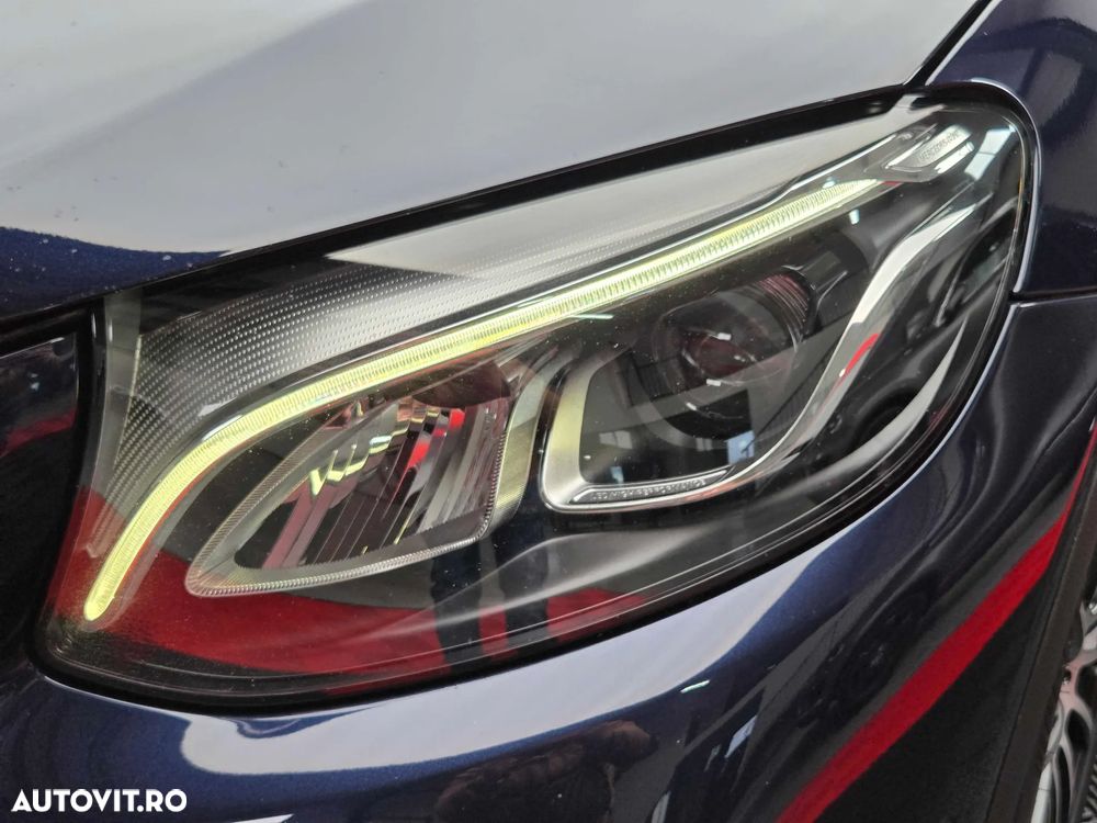 Mercedes-Benz GLC Coupe 250 d 4Matic 9G-TRONIC AMG Line - 37