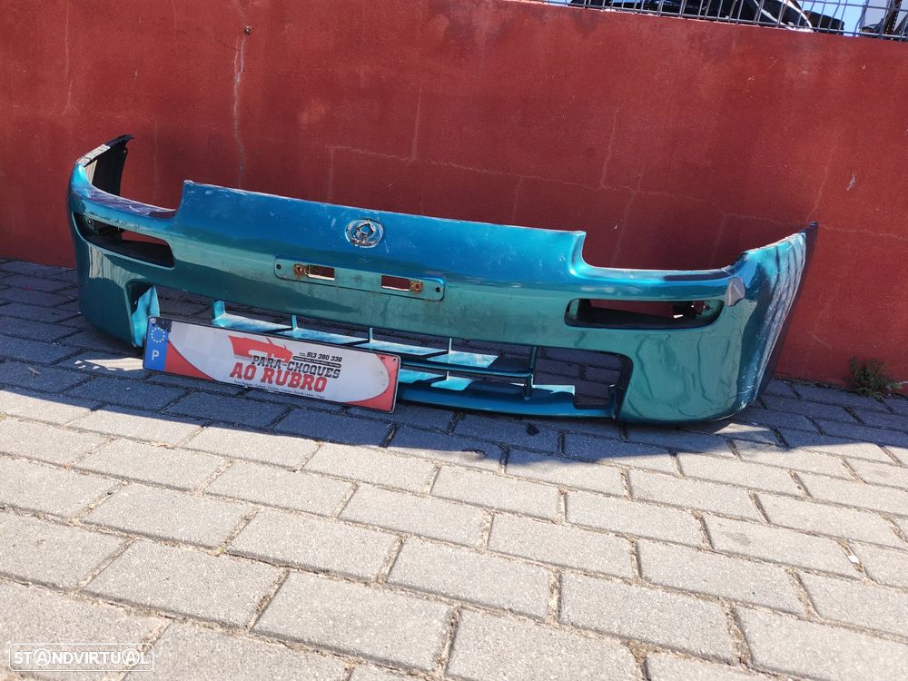 Parachoque mazda 323 - 3