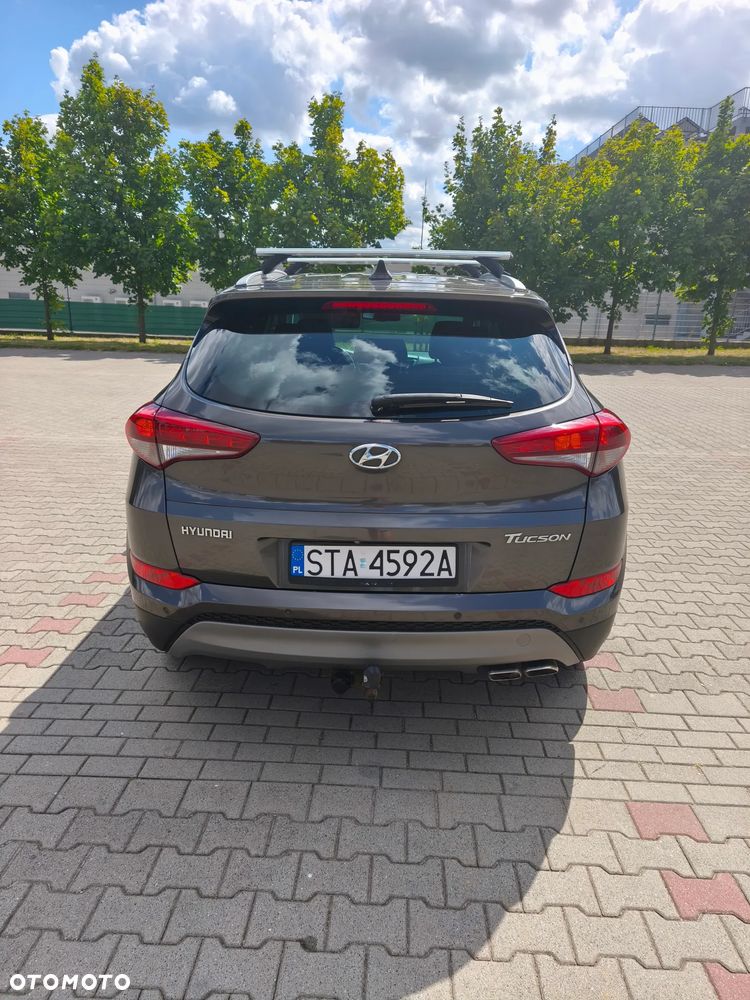 Hyundai Tucson 2.0 CRDI BlueDrive Comfort 2WD - 5