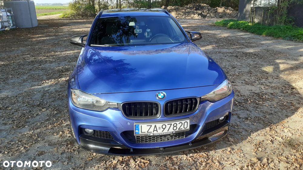 BMW Seria 3 320i xDrive M Sport - 9