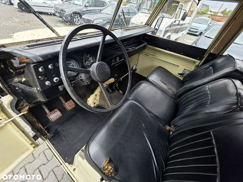 Land Rover Defender - 19