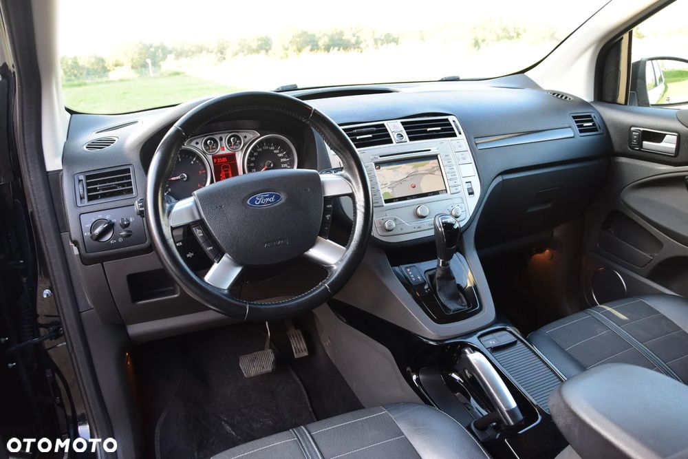Ford Kuga - 17