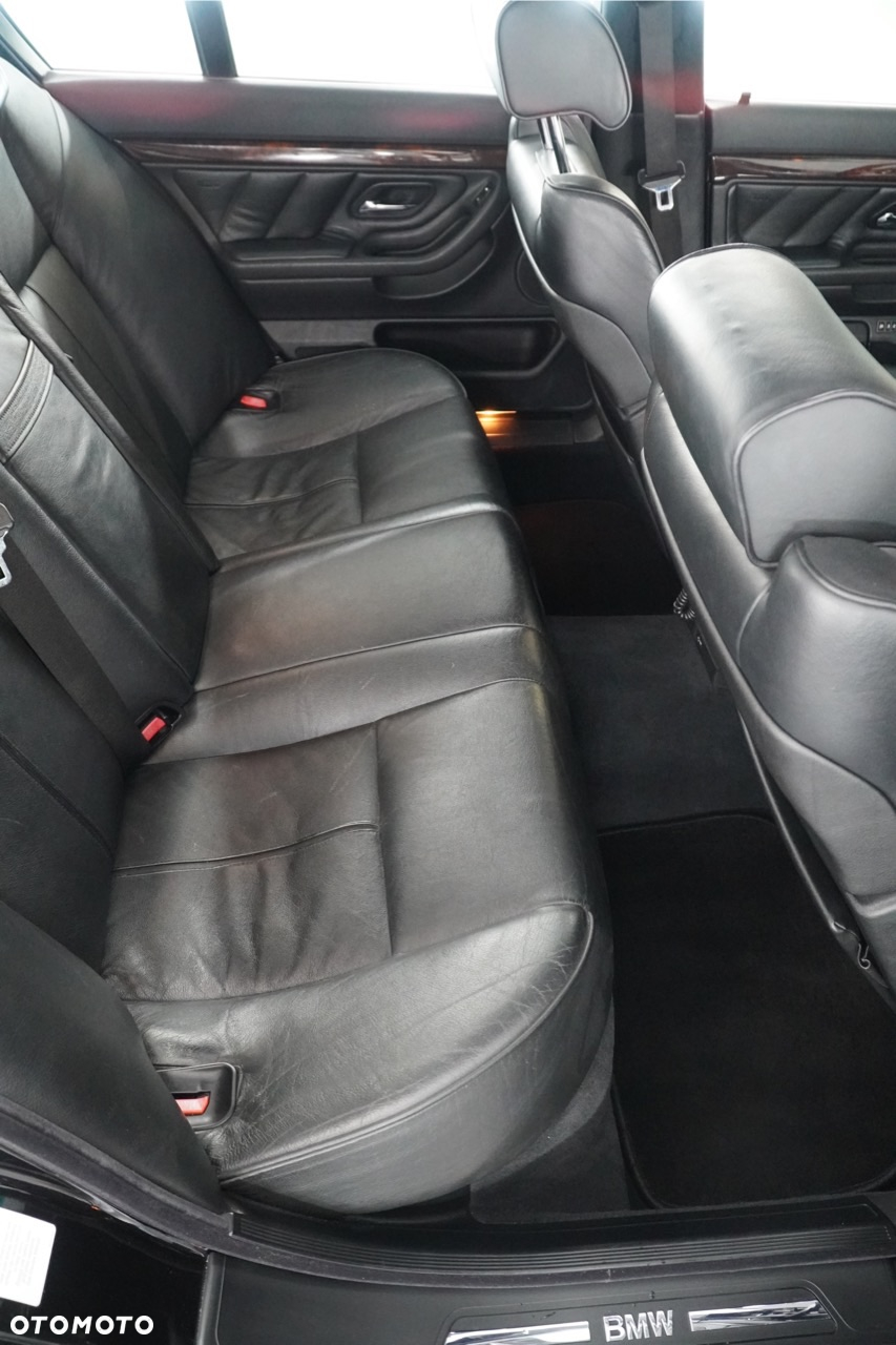 BMW Seria 7 740i - 20