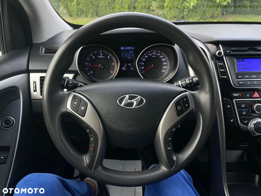 Hyundai i30 blue 1.6 CRDi Style - 8