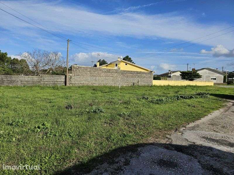 Terrenos bem situados Quiaos - Grande imagem: 3/3