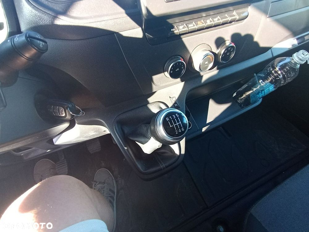 Renault Master - 17