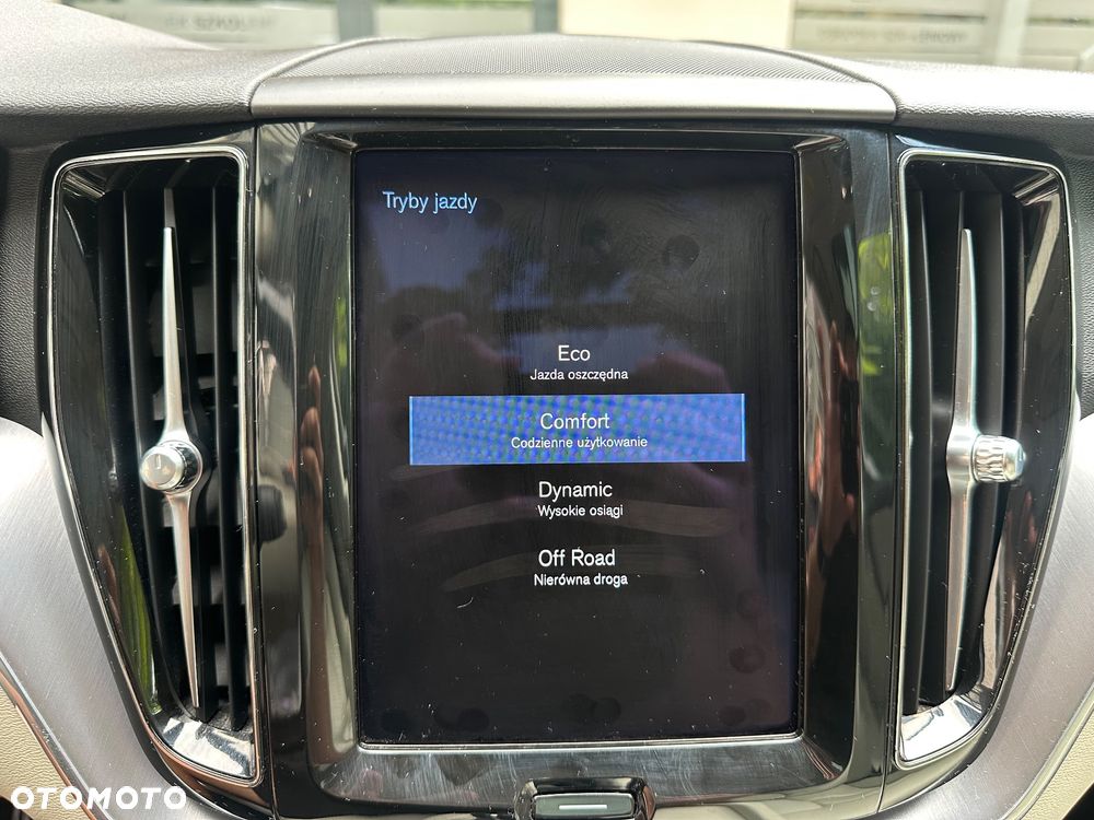 Volvo XC 60 T5 AWD Momentum - 31