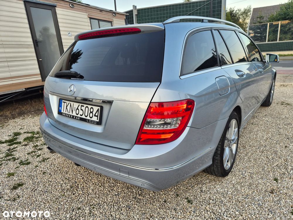 Mercedes-Benz Klasa C 220 CDI DPF (BlueEFFICIENCY) Avantgarde - 2