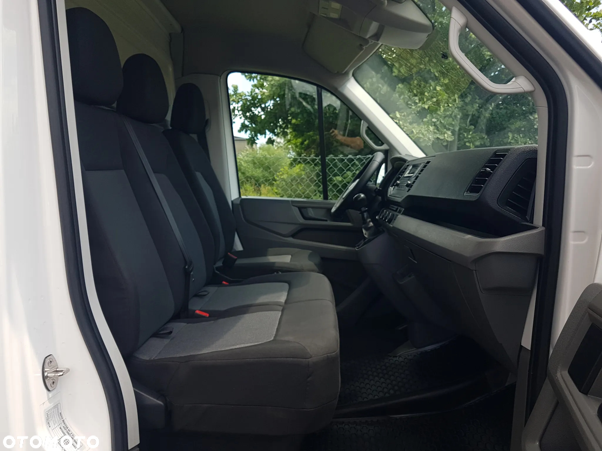 Volkswagen CRAFTER 8 EP KONTENER 4,10x2,15x2,32 KLIMA 2,0 TDI KRAJOWY DMC 3500 KG - 21