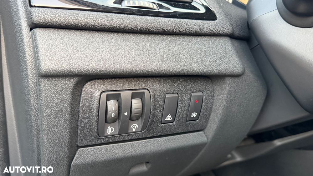 Renault Megane ENERGY dCi 130 Start & Stop Bose Edition - 26