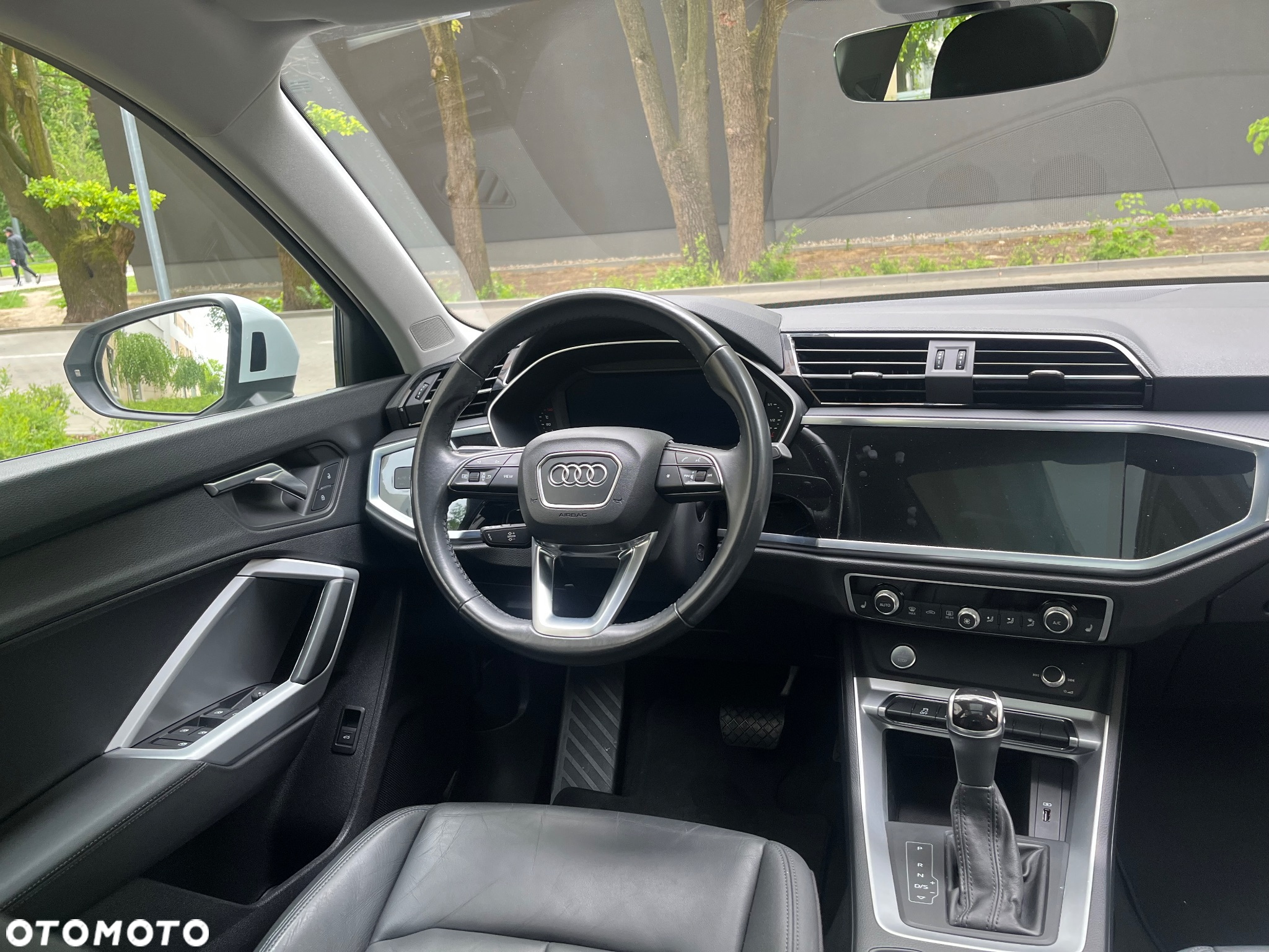Audi Q3 2.0 TDI S tronic - 9