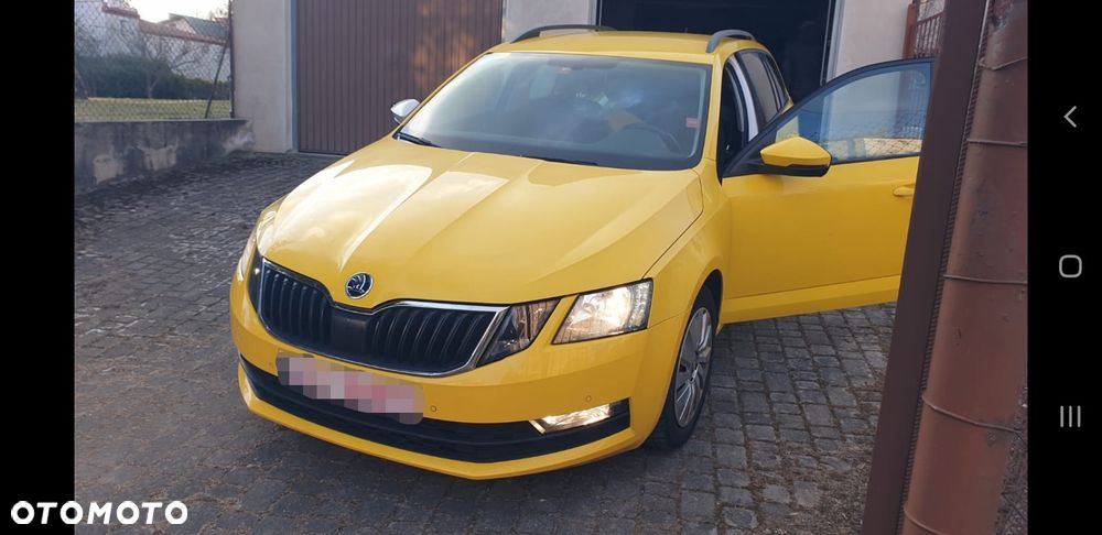 Skoda Octavia 2.0 TDI 4x4 Clever DSG - 1