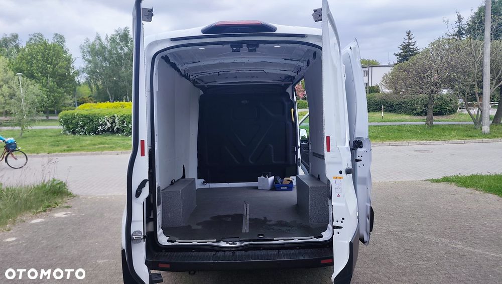 Ford Transit - 26