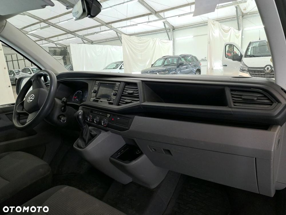 Volkswagen Transporter - 7