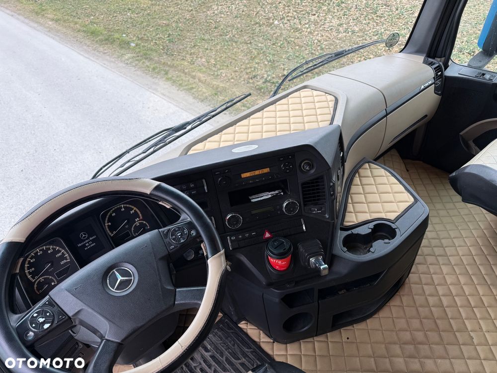 Mercedes-Benz 1845 - 10