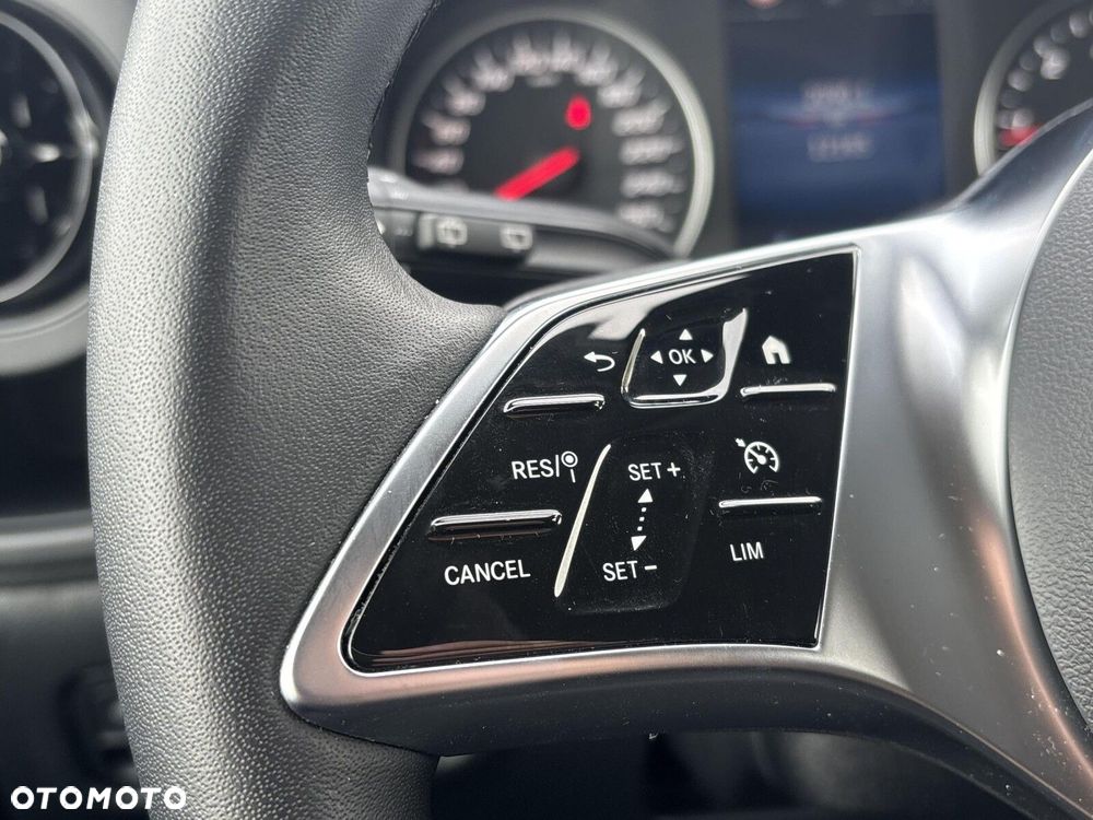 Mercedes-Benz Vito - 22