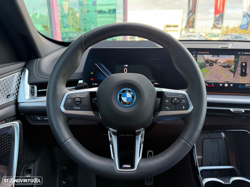 BMW iX1 eDrive20 M Sport Pack - 30