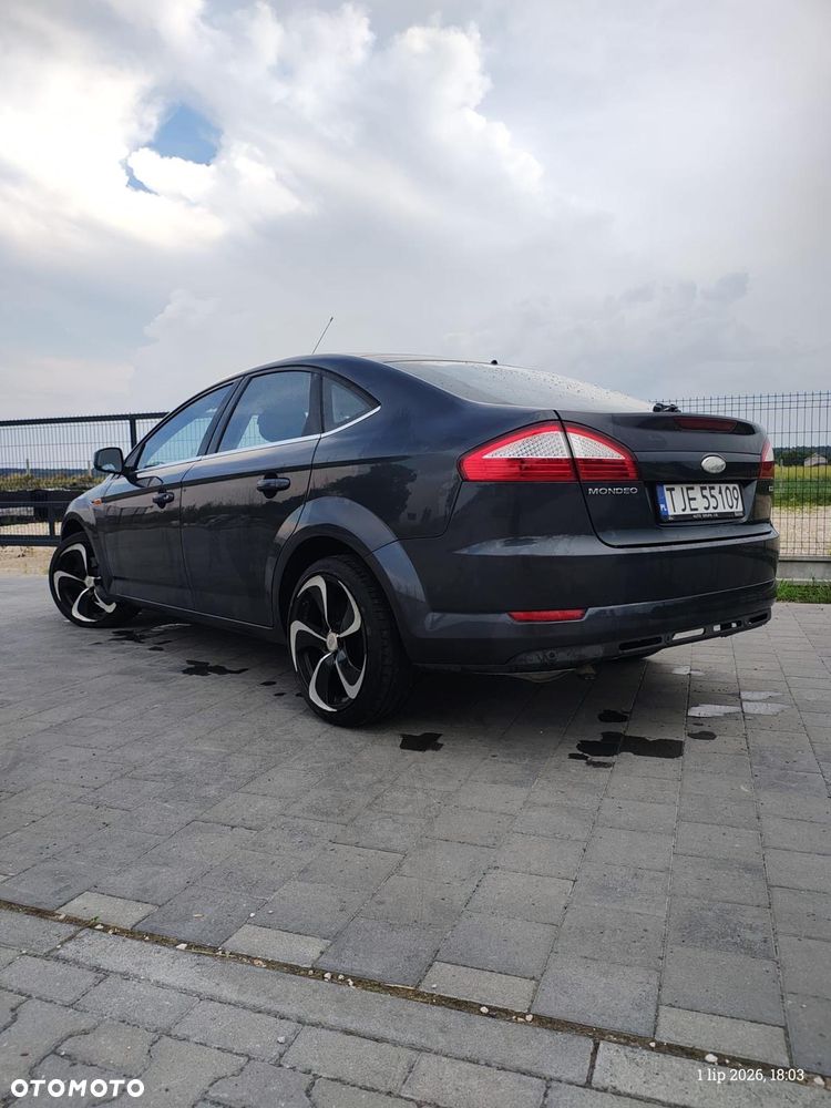 Ford Mondeo 1.8 TDCi Titanium - 16