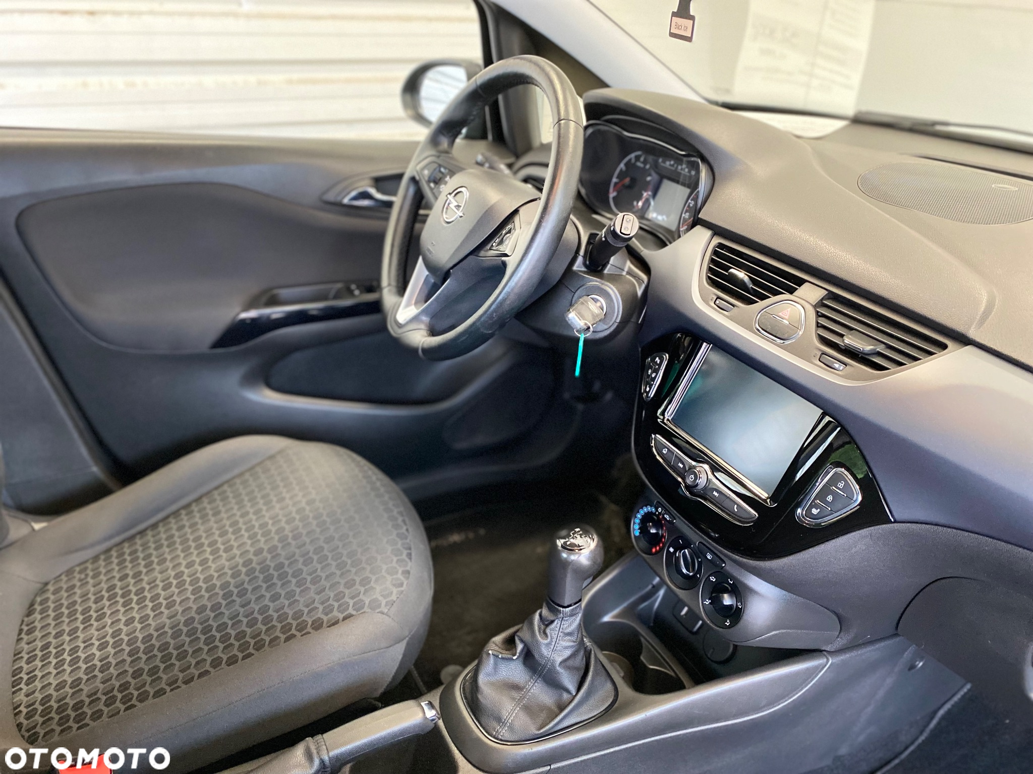 Opel Corsa 1.2 Cosmo - 12