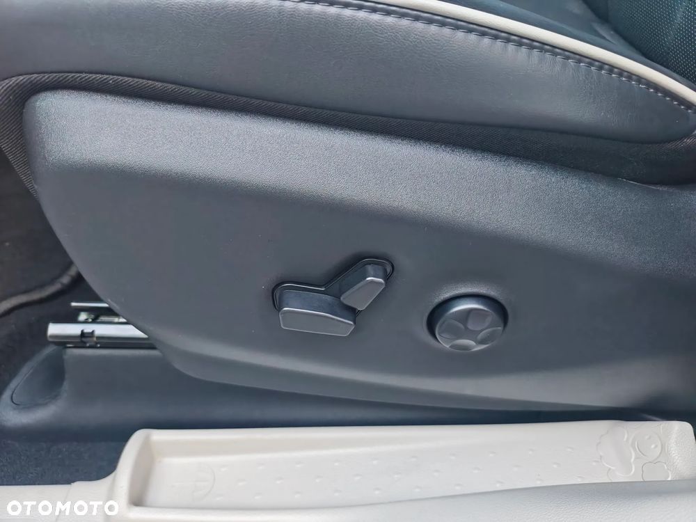 Chrysler Pacifica - 22