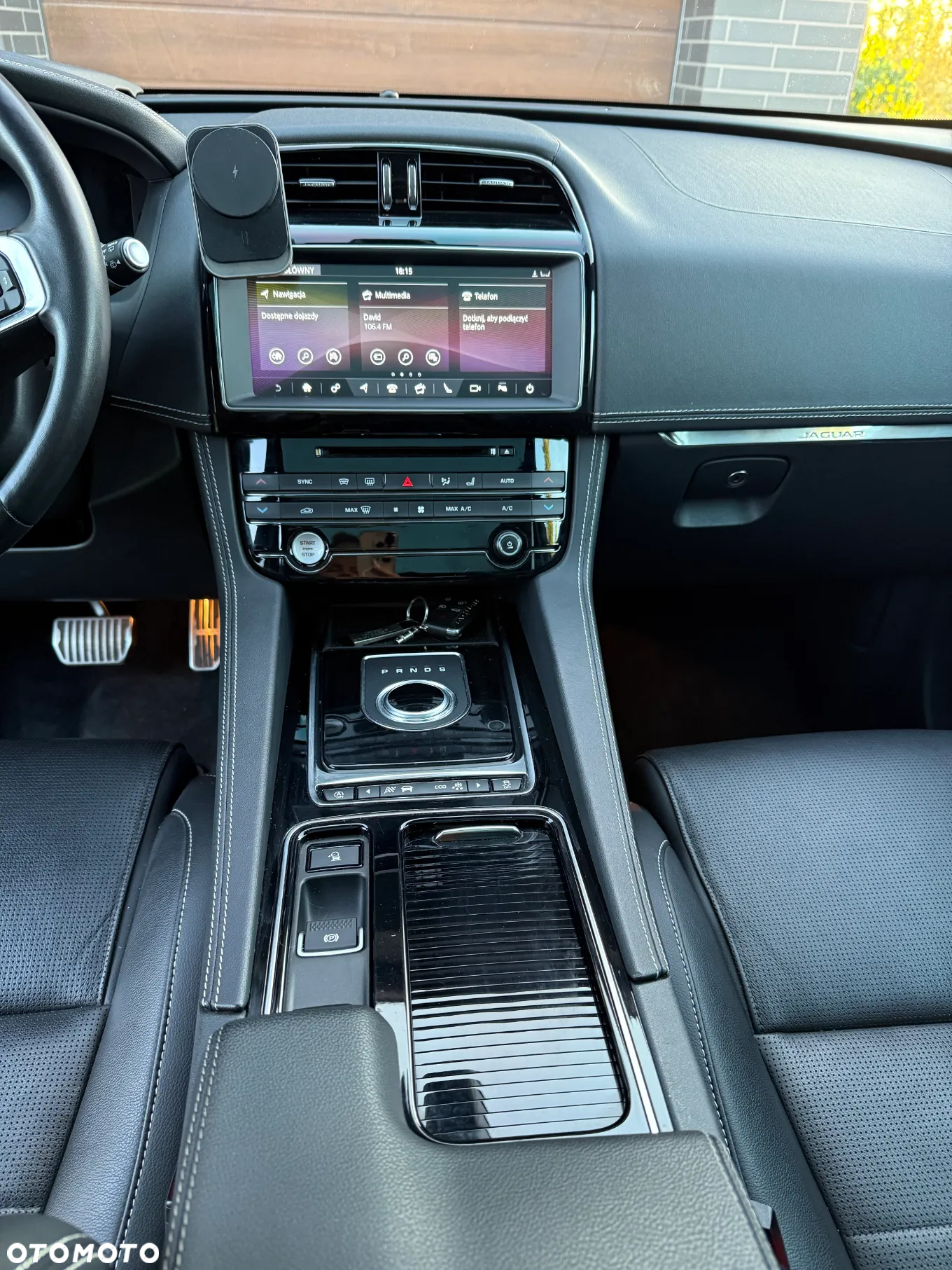 Jaguar F-Pace 2.0 i4P AWD R-Sport - 15