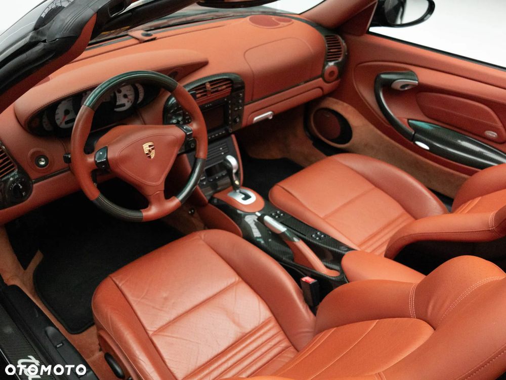 Porsche 911 - 24