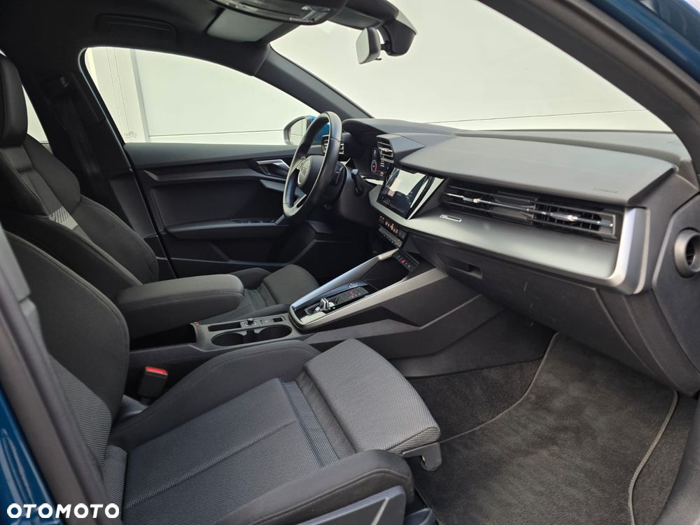 Audi A3 Sportback - 11