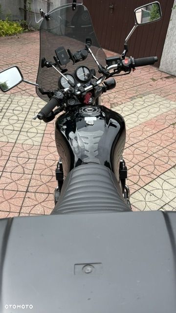 Honda CB - 12