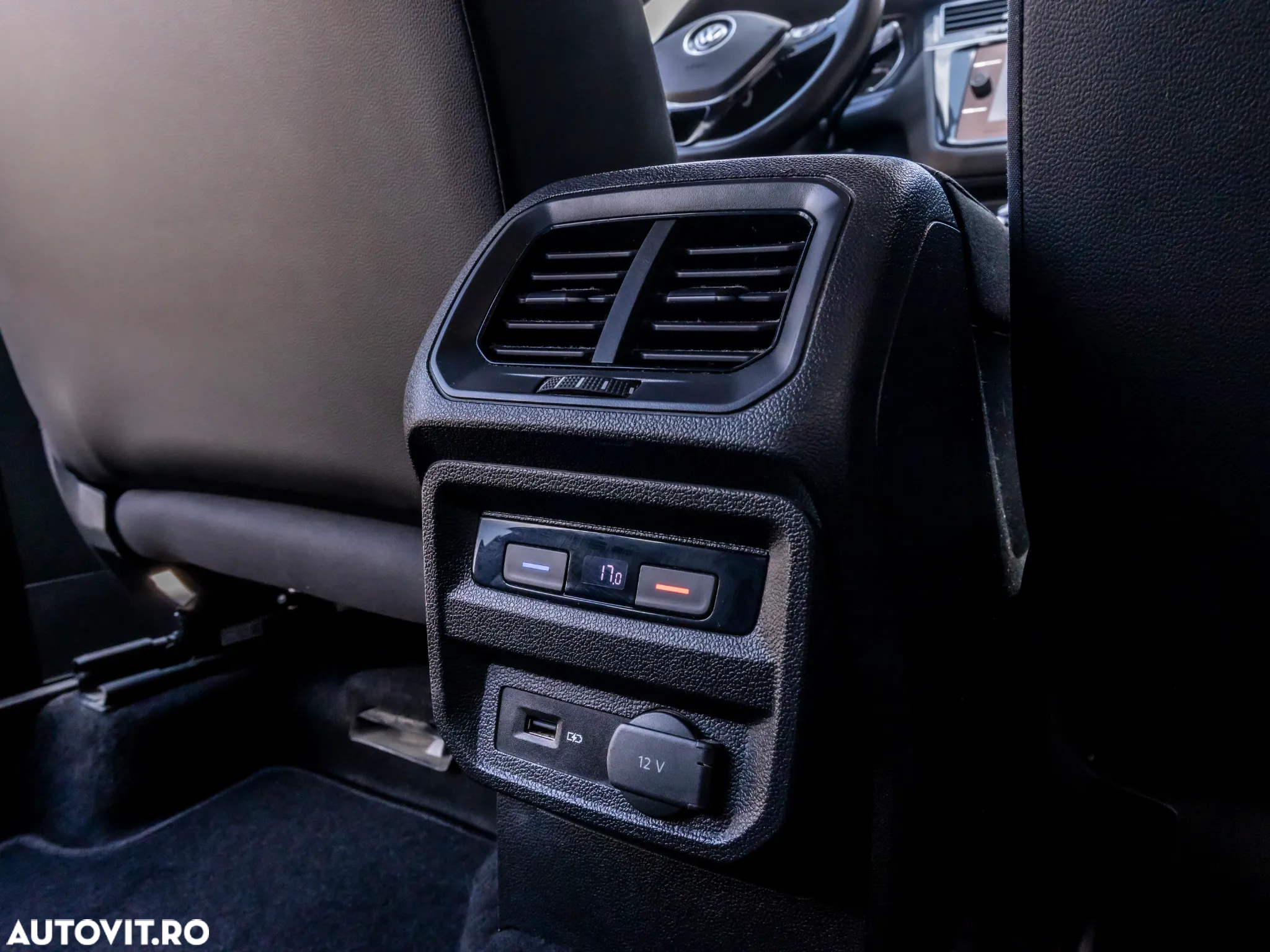 Volkswagen Tiguan 1.5 TSI ACT Trendline - 13